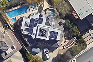 Photo of Laguna Beach Sunpower SPR-327E-WHT-D solar panel installation by Sullivan Solar Power at the Robinson residence