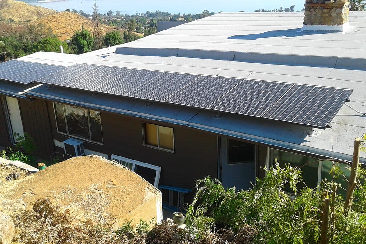 Photo of Lake Elsinore Panasonic solar panel installation at the Carter residence