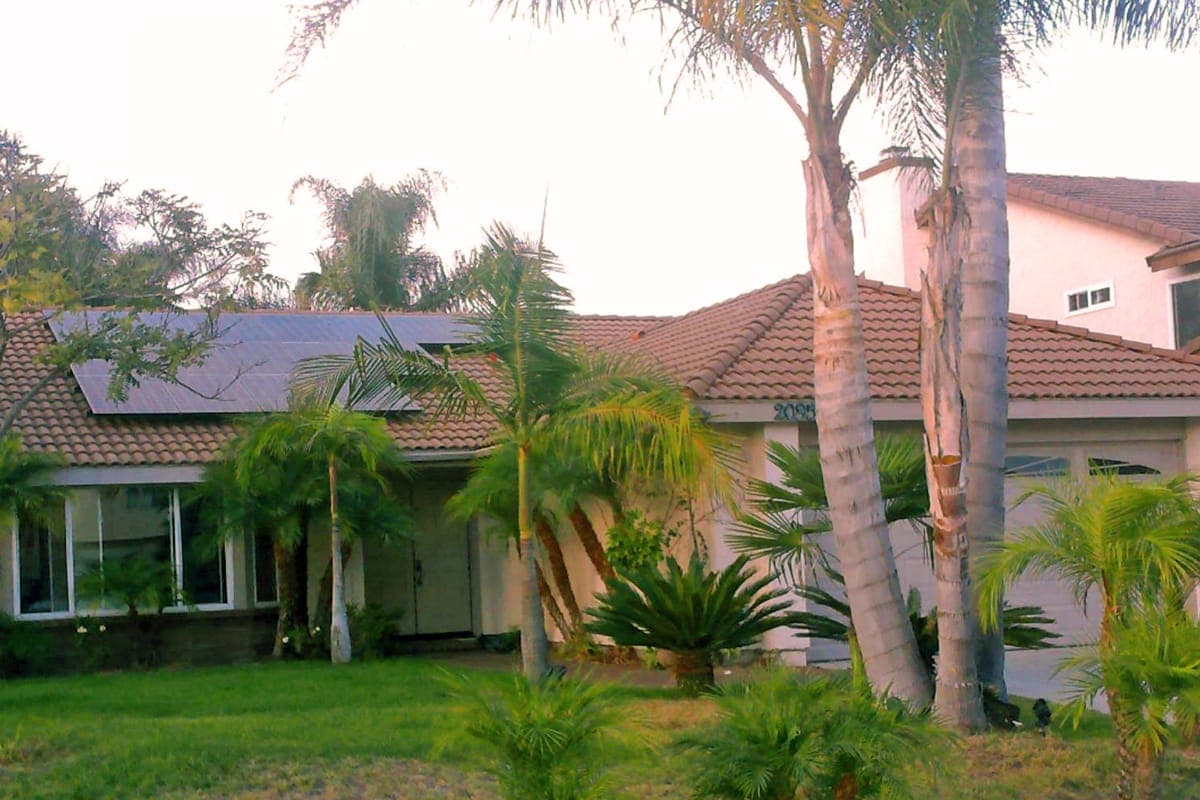 Photo of Encinitas Kyocera solar panel installation by Sullivan Solar Power at the Sandy residence